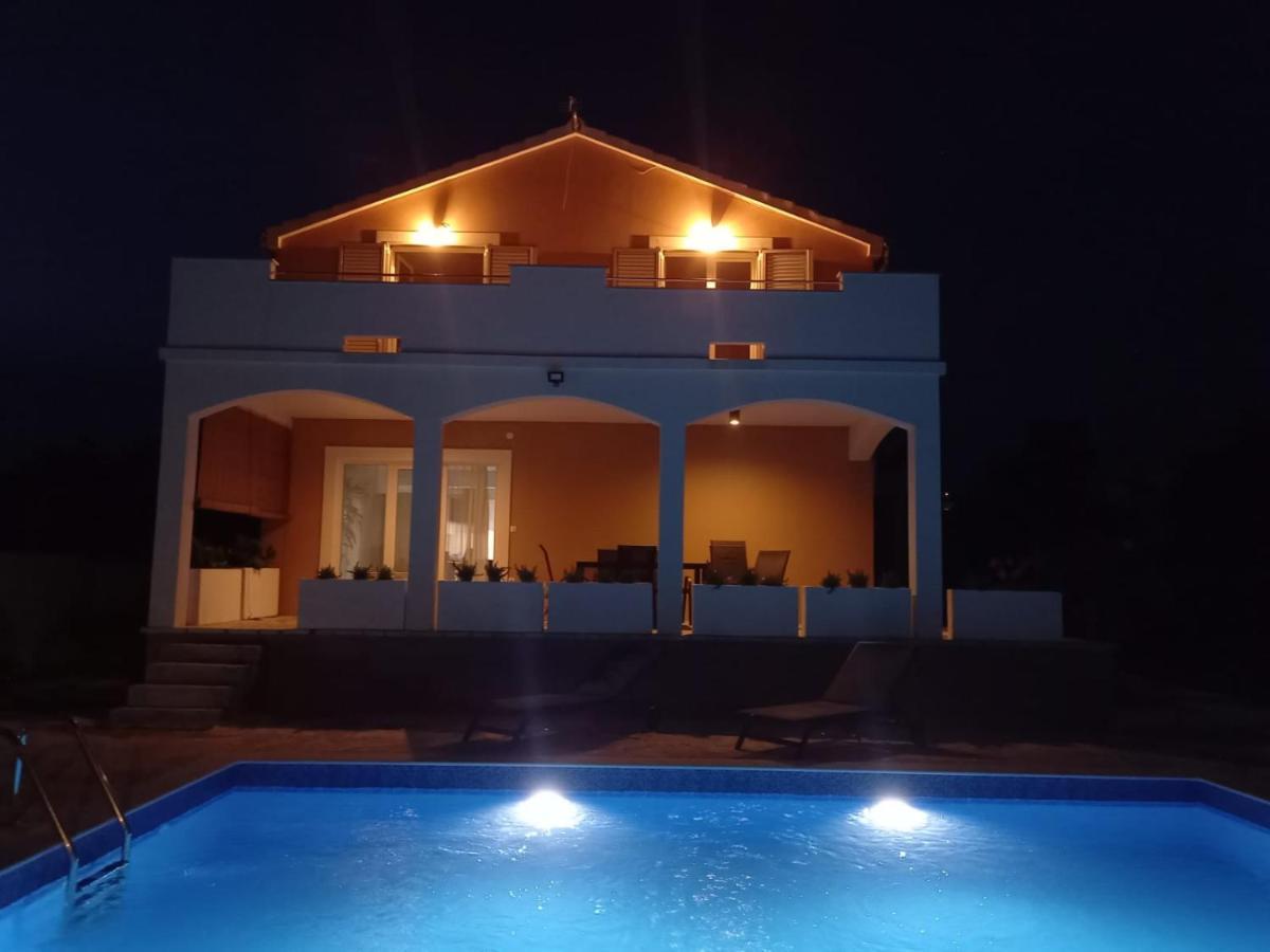 Leggiero Villa Benkovac Ngoại thất bức ảnh