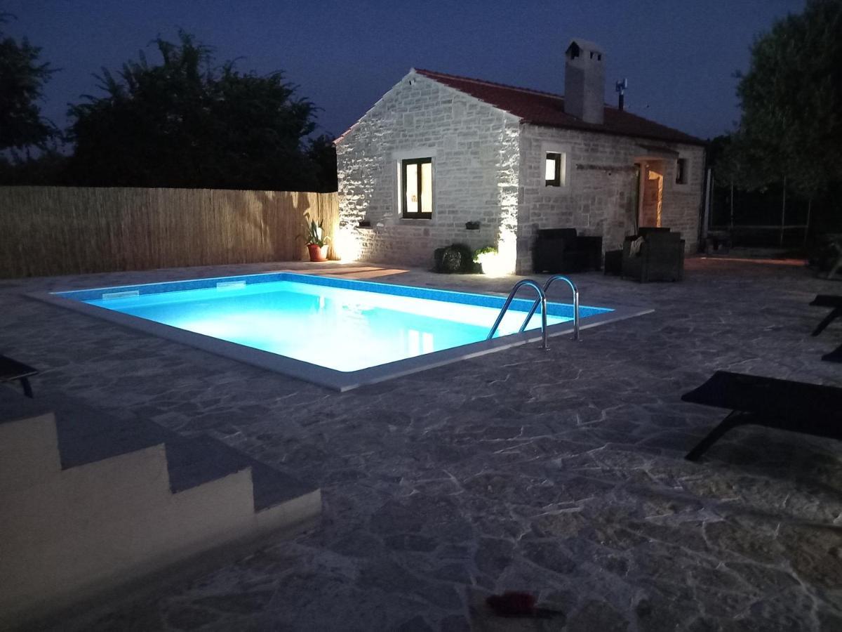 Leggiero Villa Benkovac Ngoại thất bức ảnh